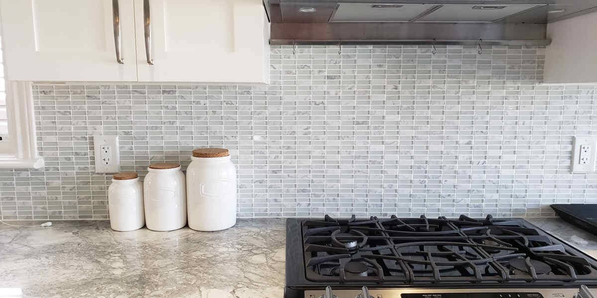 can i use tiles as backsplash in kitchen